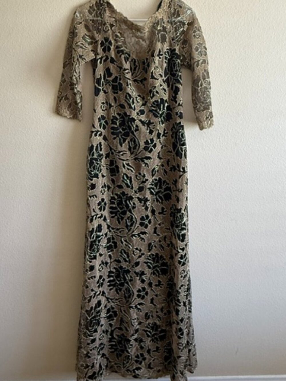 Tadashi Shoji Embroidered Lace Black Gold Dress Gown Size